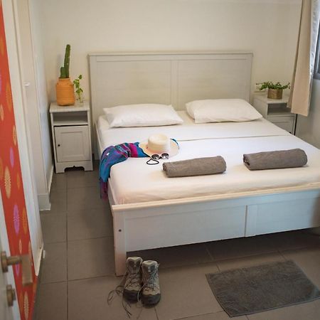 Florentine Backpackers Hostel - Ages 18-55 Тел Авив Стая снимка